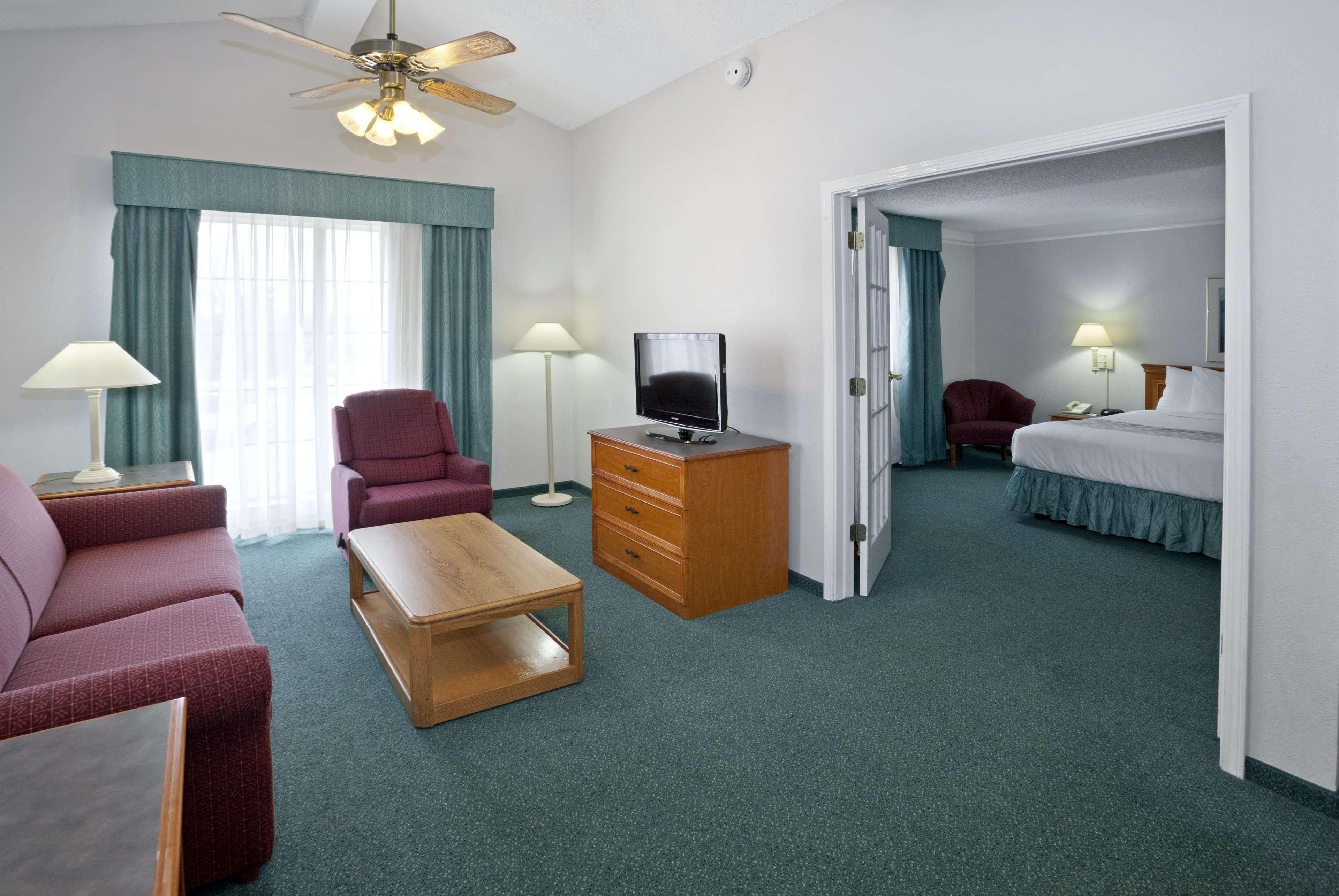 La Quinta Inn By Wyndham Omaha West Eksteriør billede